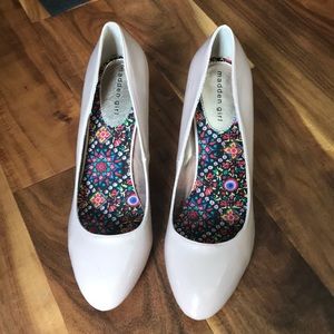 Madden girl pumps, tan, size 11